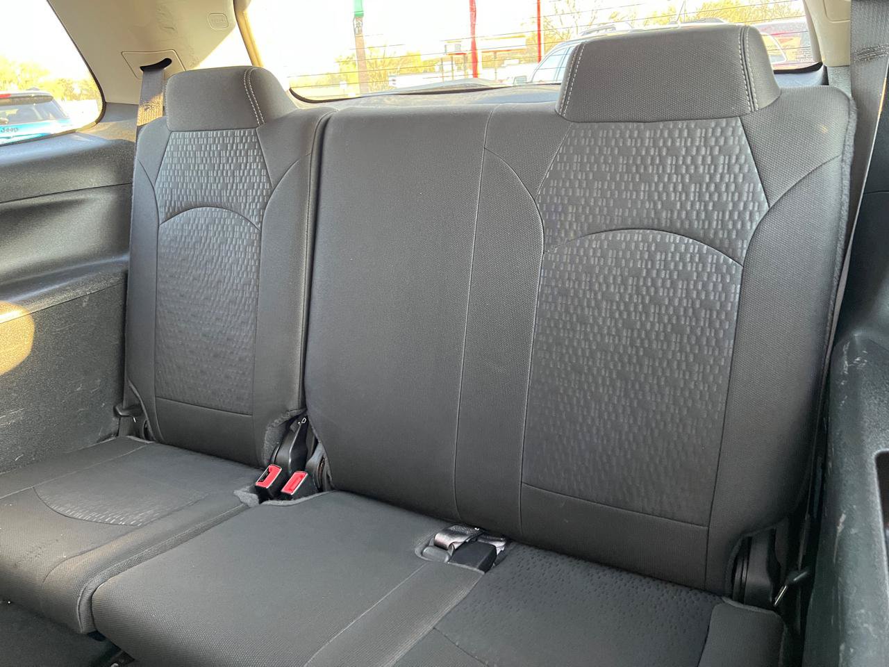 Used 2016 GMC Acadia SLE FWD image 21