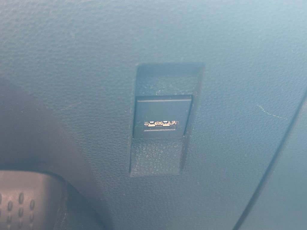 Used 2021 Toyota Corolla SE image 23