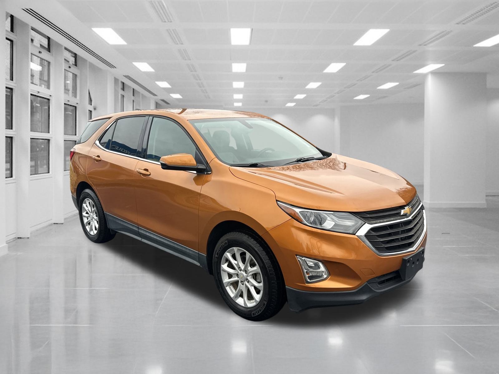 Certified 2018 Chevrolet Equinox LT image 3