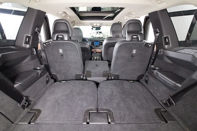 Certified 2023 Volvo XC90 B6 Plus AWD/4WD image 28