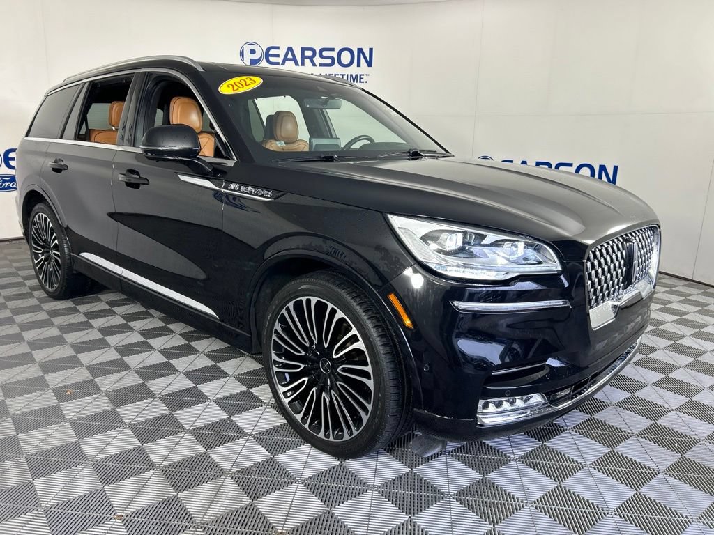 Used 2023 Lincoln Aviator Black Label w/ Dynamic Handling Package AWD/4WD image 3
