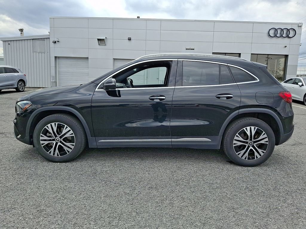 Used 2025 Mercedes-Benz GLA 250 4MATIC image 7