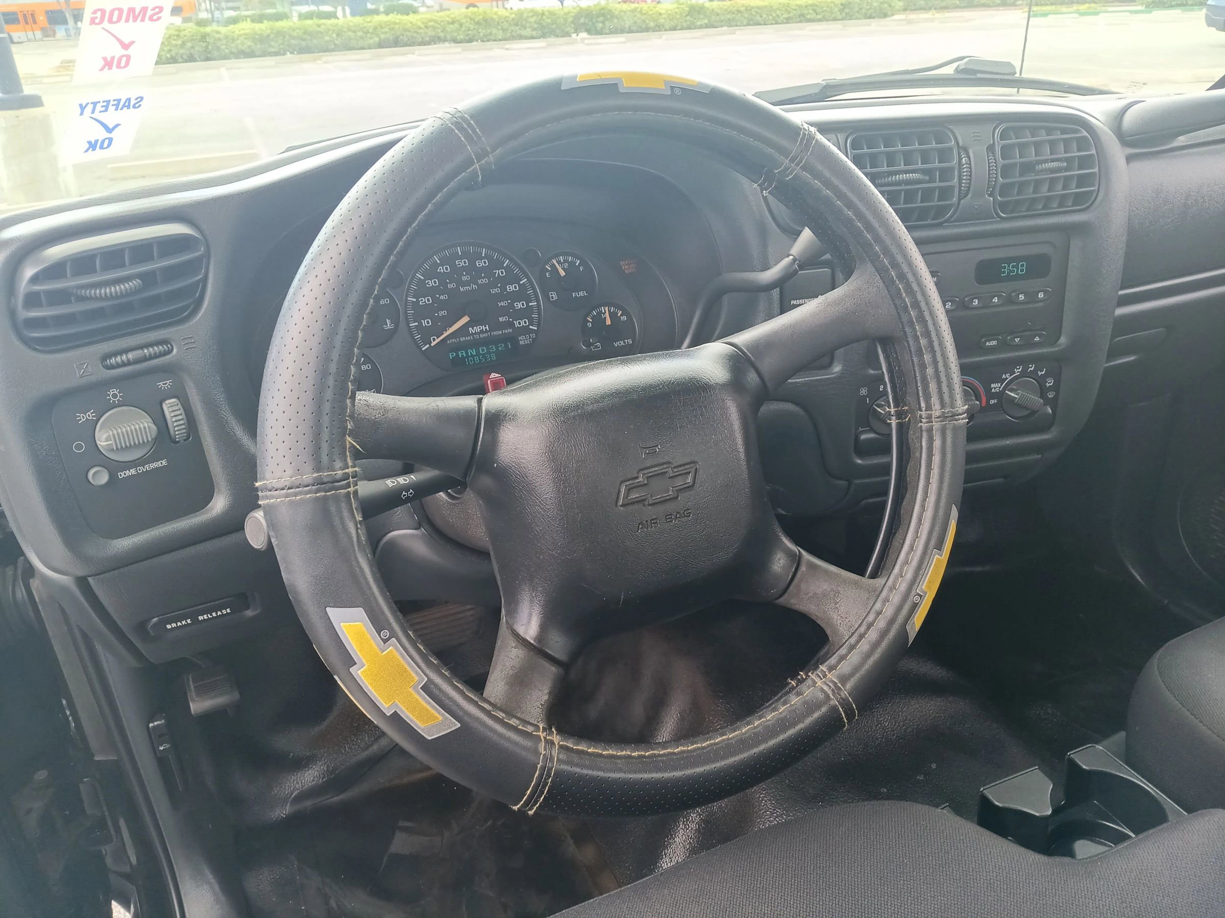 Used 2003 Chevrolet S10 Pickup 2WD Extended Cab image 13