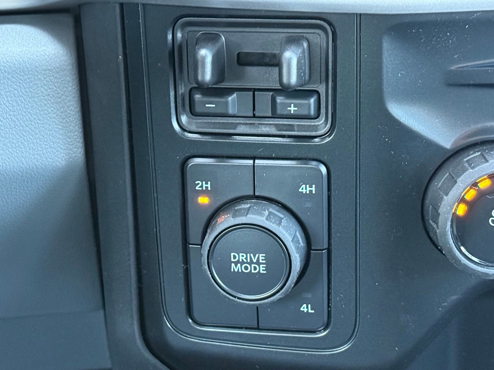 New 2026 Ford F350 XLT image 25