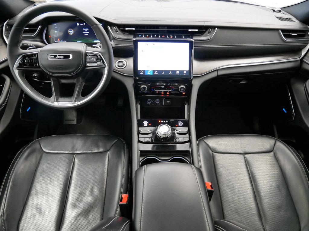 Used 2022 Jeep Grand Cherokee Overland image 22