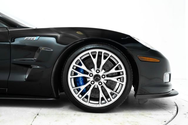 Used 2010 Chevrolet Corvette ZR1 w/ Preferred Equipment Group RWD image 16