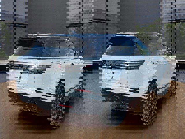 New 2026 Land Rover Range Rover Velar Dynamic SE image 15