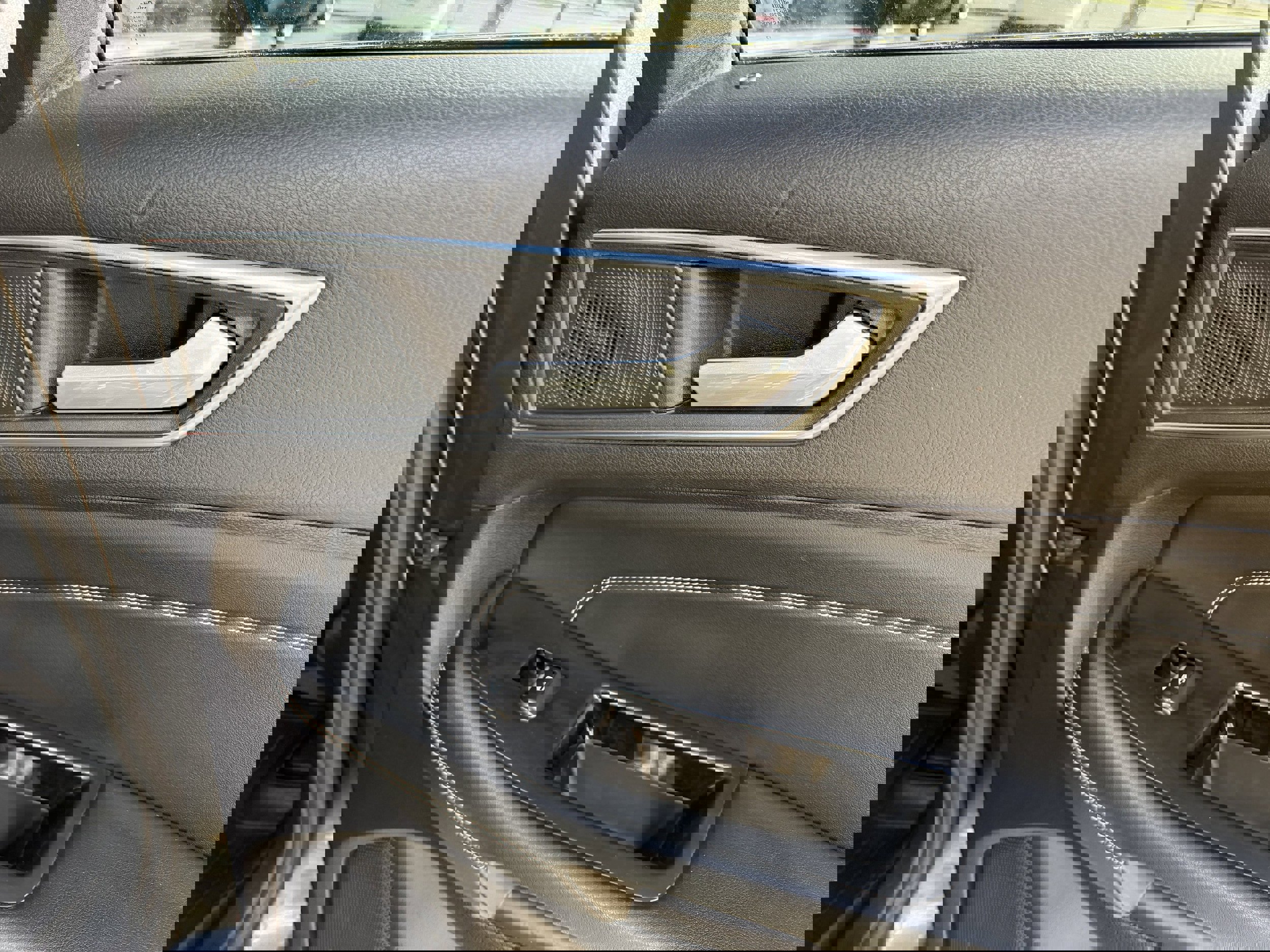 Used 2019 Ford Edge Titanium w/ Equipment Group 301A image 30