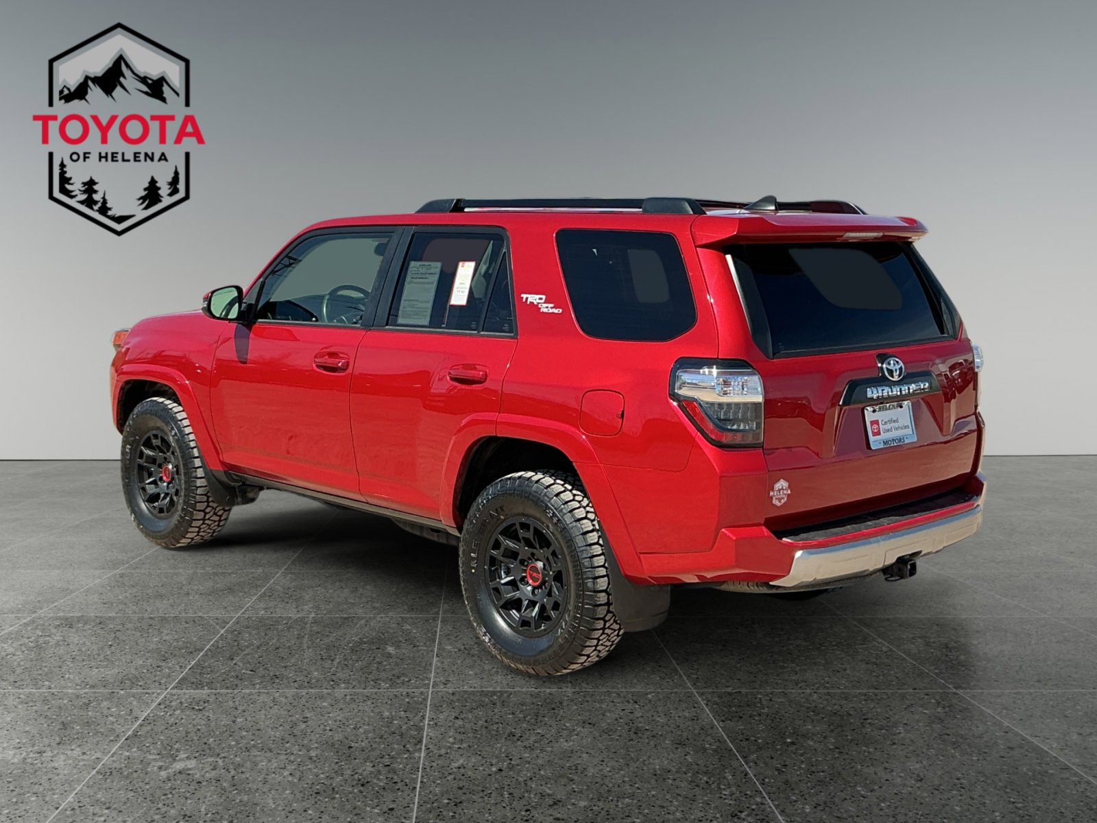 Certified 2022 Toyota 4Runner TRD Off-Road Premium w/ TRD Black Wheel Package (TMS) AWD/4WD image 3