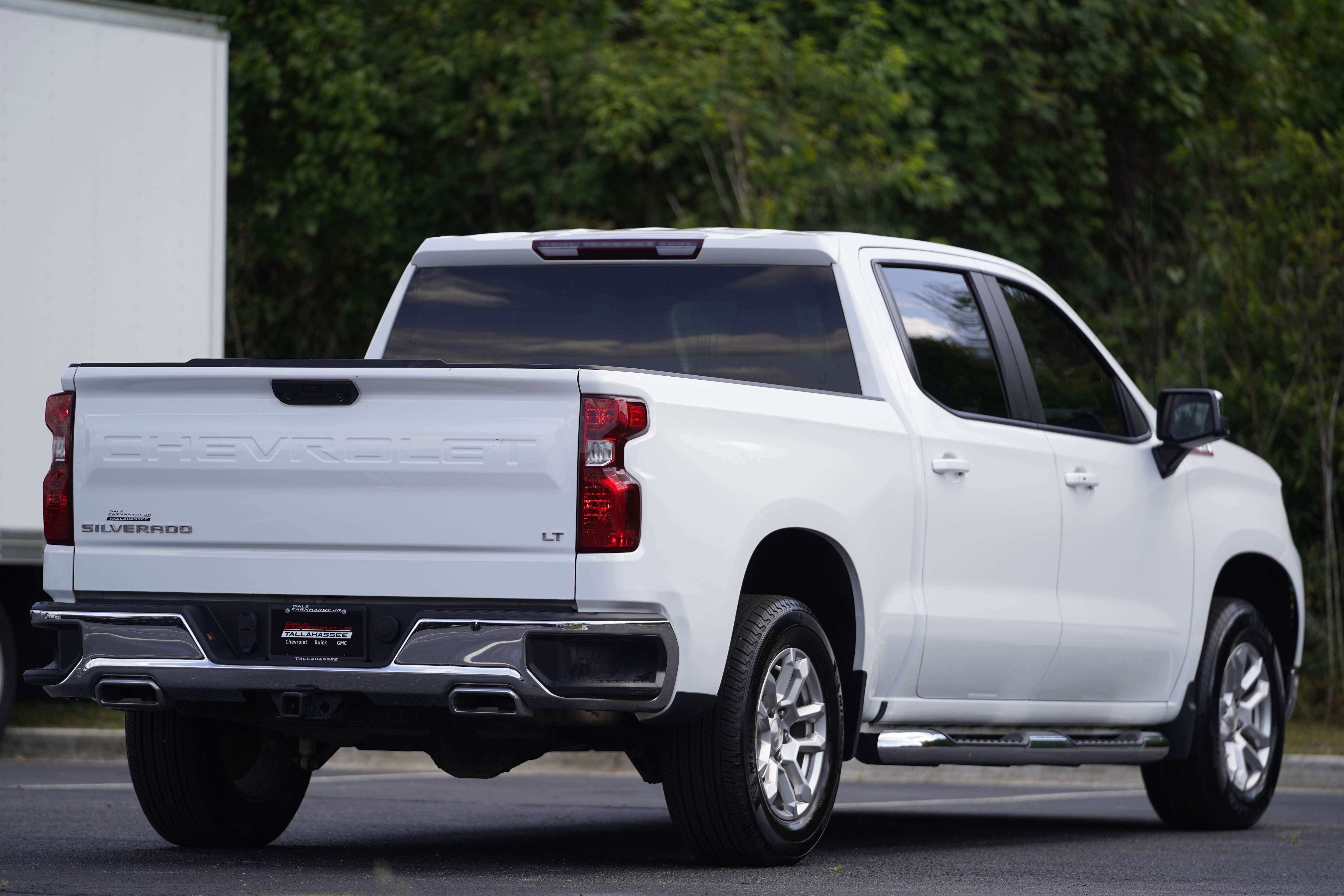 Used 2022 Chevrolet Silverado 1500 LT AWD/4WD image 42