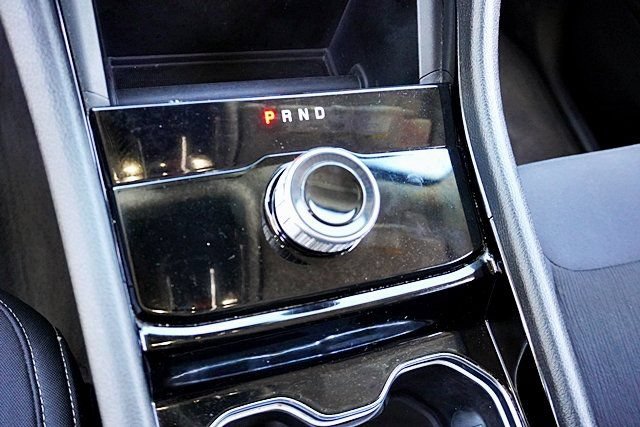 Used 2023 Jeep Grand Cherokee L Laredo RWD image 32