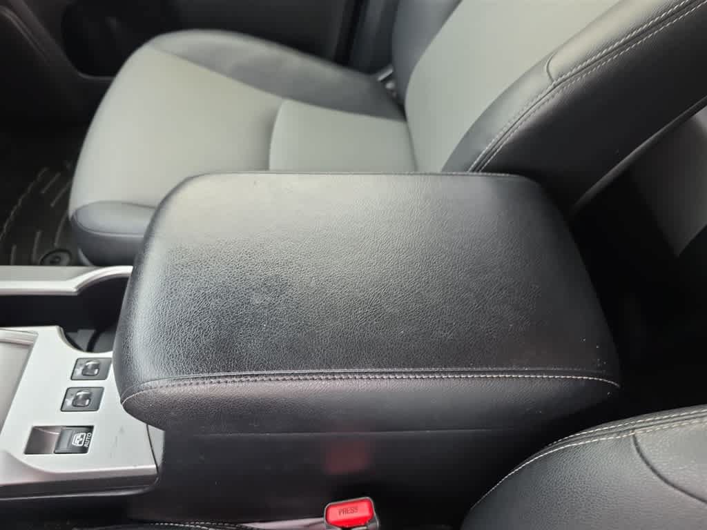 Used 2016 Toyota 4Runner SR5 Premium AWD/4WD image 25