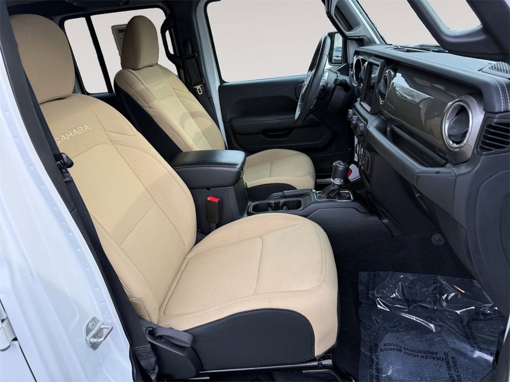 Used 2019 Jeep Wrangler Unlimited Sahara image 15