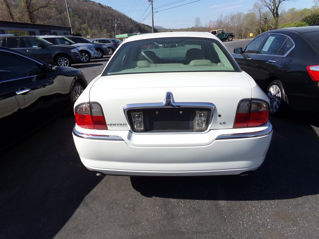 Used 2003 Lincoln LS image 4