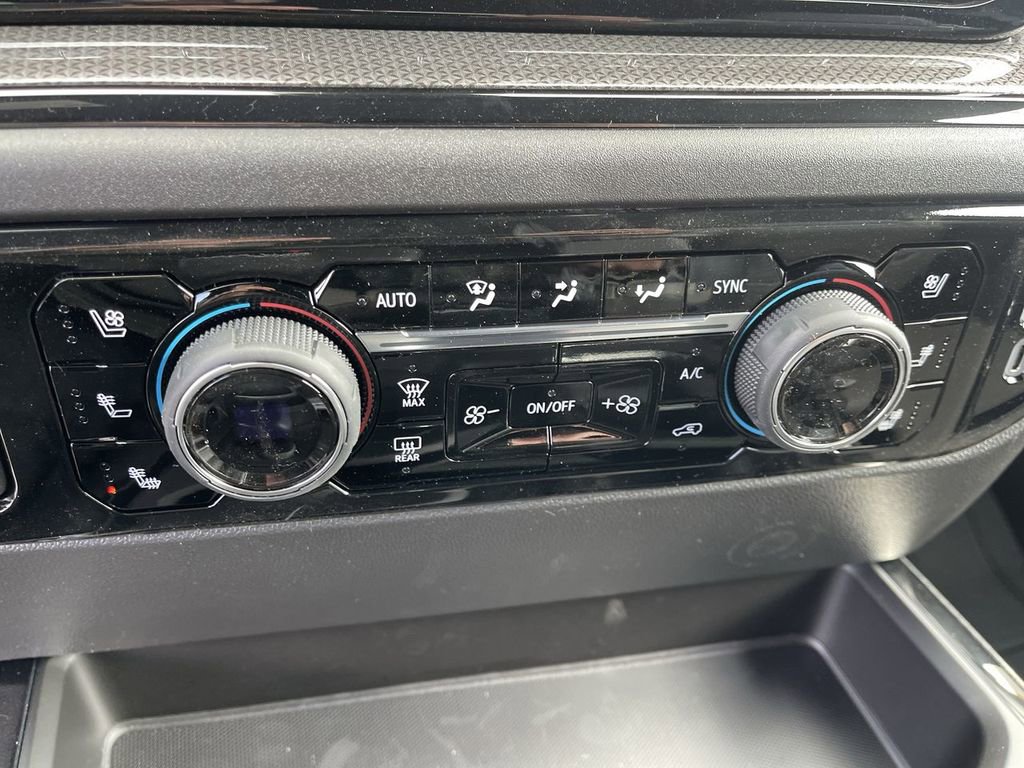 New 2026 Chevrolet Silverado 1500 ZR2 w/ Dark Appearance Package image 18