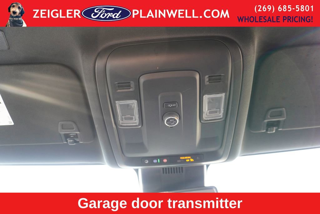 Used 2025 Chevrolet Suburban Z71 image 34