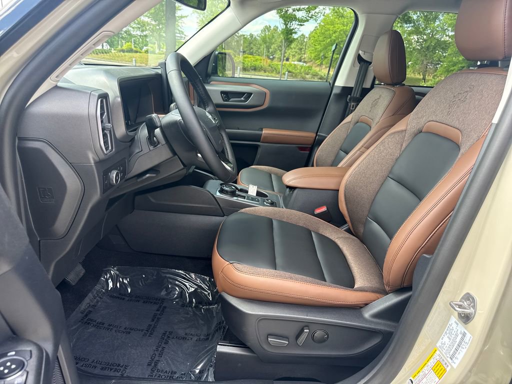 Used 2025 Ford Bronco Sport Outer Banks w/ Outer Banks Tech Package+ AWD/4WD image 13