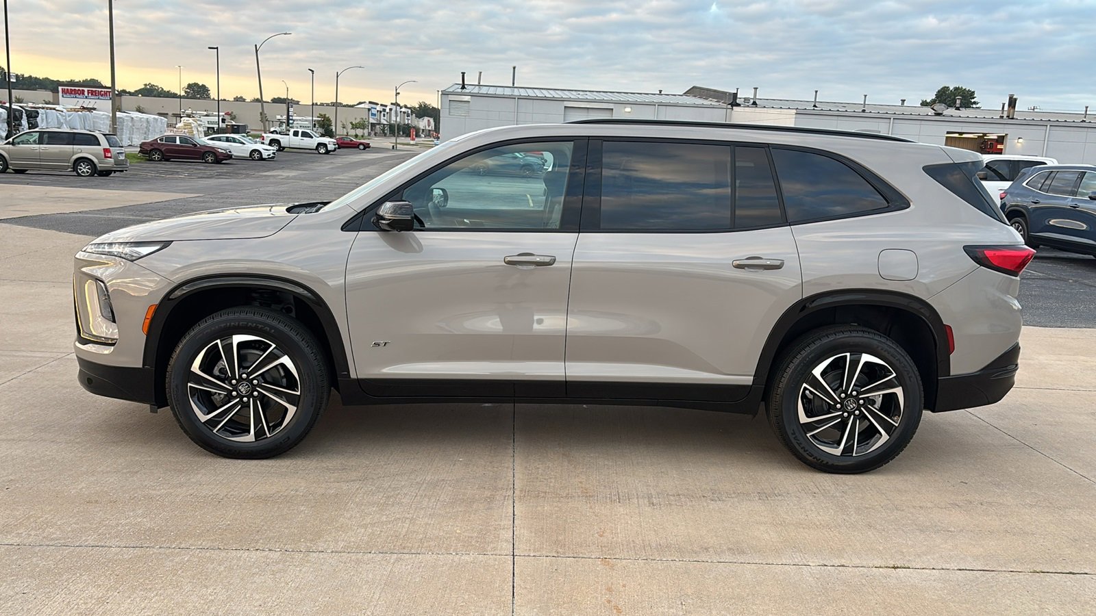 New 2026 Buick Enclave Sport Touring w/ Power Package image 6