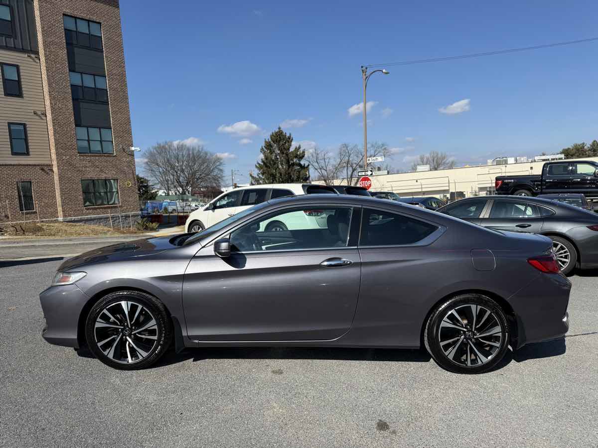 Used 2016 Honda Accord EX image 4