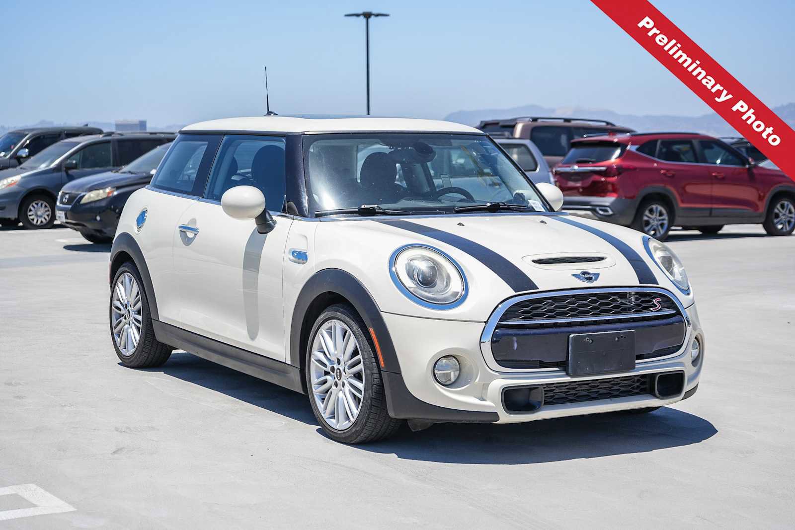Used 2017 MINI Cooper S FWD image 3