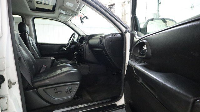 Used 2005 Chevrolet TrailBlazer LT AWD/4WD image 10