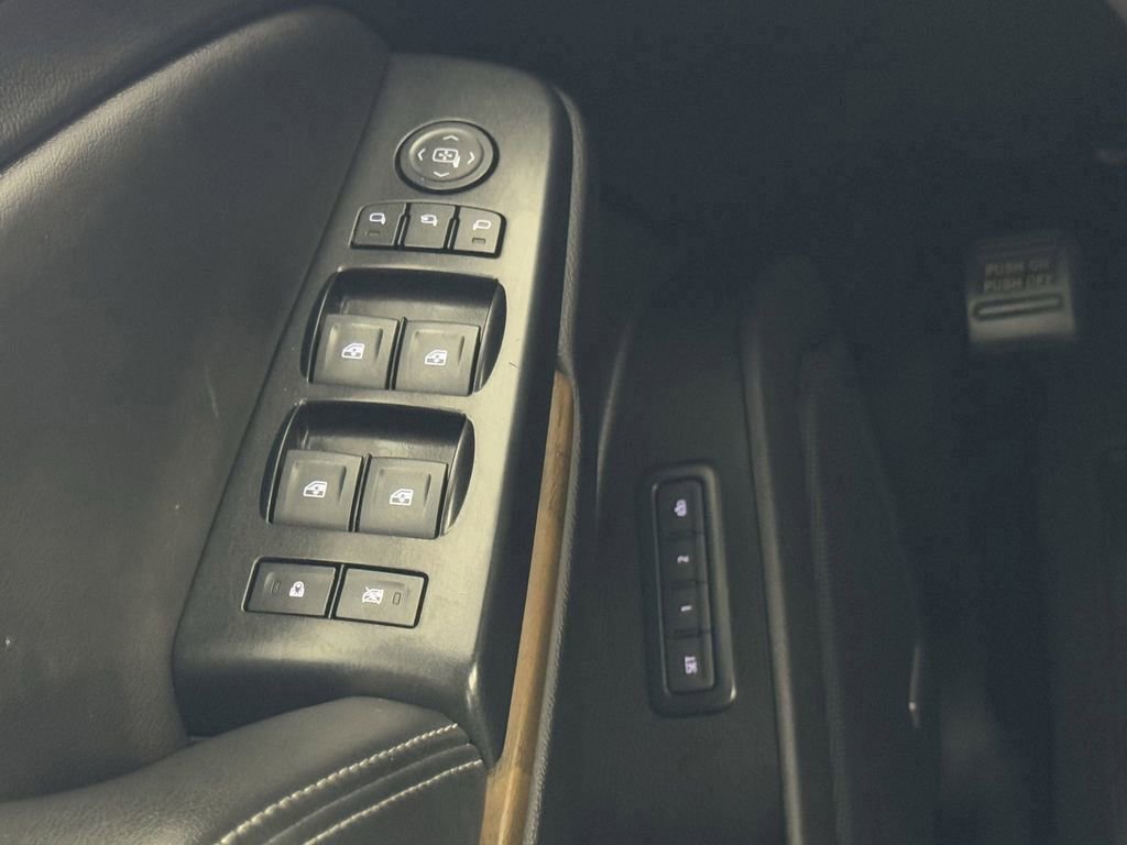 Used 2020 GMC Yukon XL Denali image 19