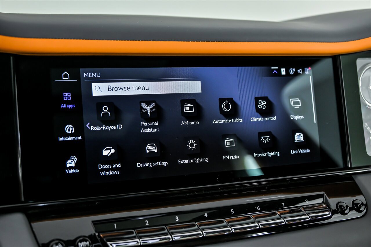 Used 2025 Rolls-Royce Cullinan image 36