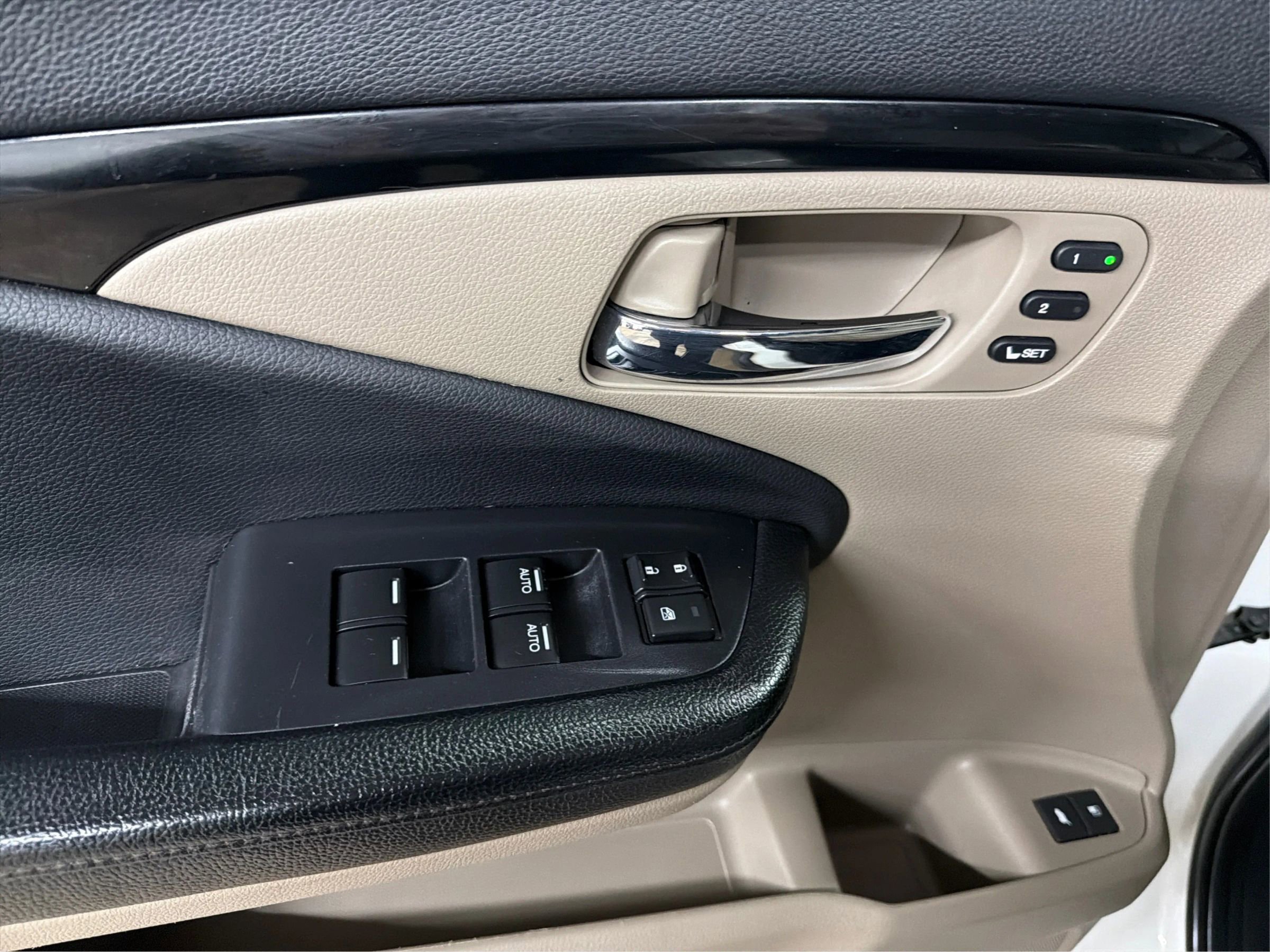 Used 2019 Honda Pilot Touring image 29