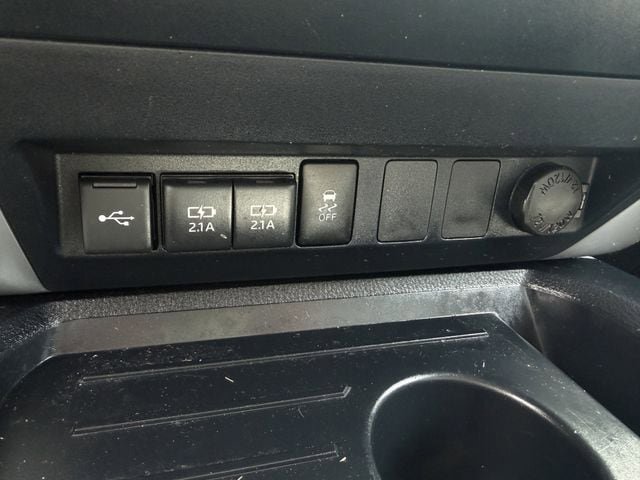 Used 2020 Toyota Tundra Limited image 22