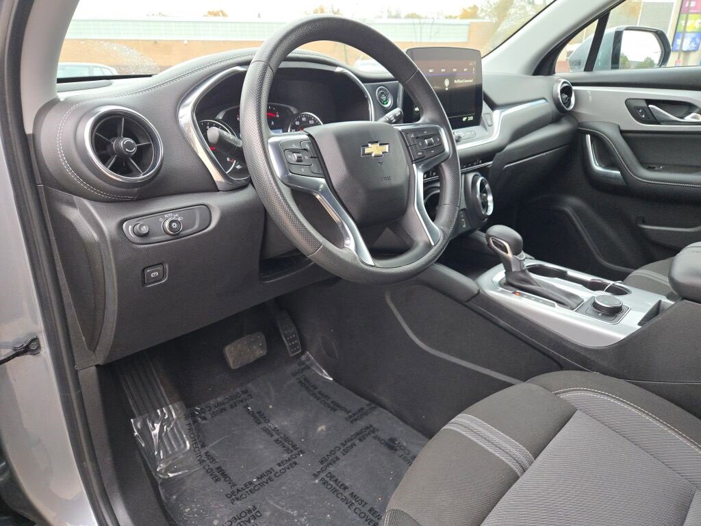 Used 2023 Chevrolet Blazer LT w/ Driver Confidence Package image 24