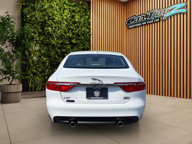 Used 2017 Jaguar XF Premium AWD/4WD image 24