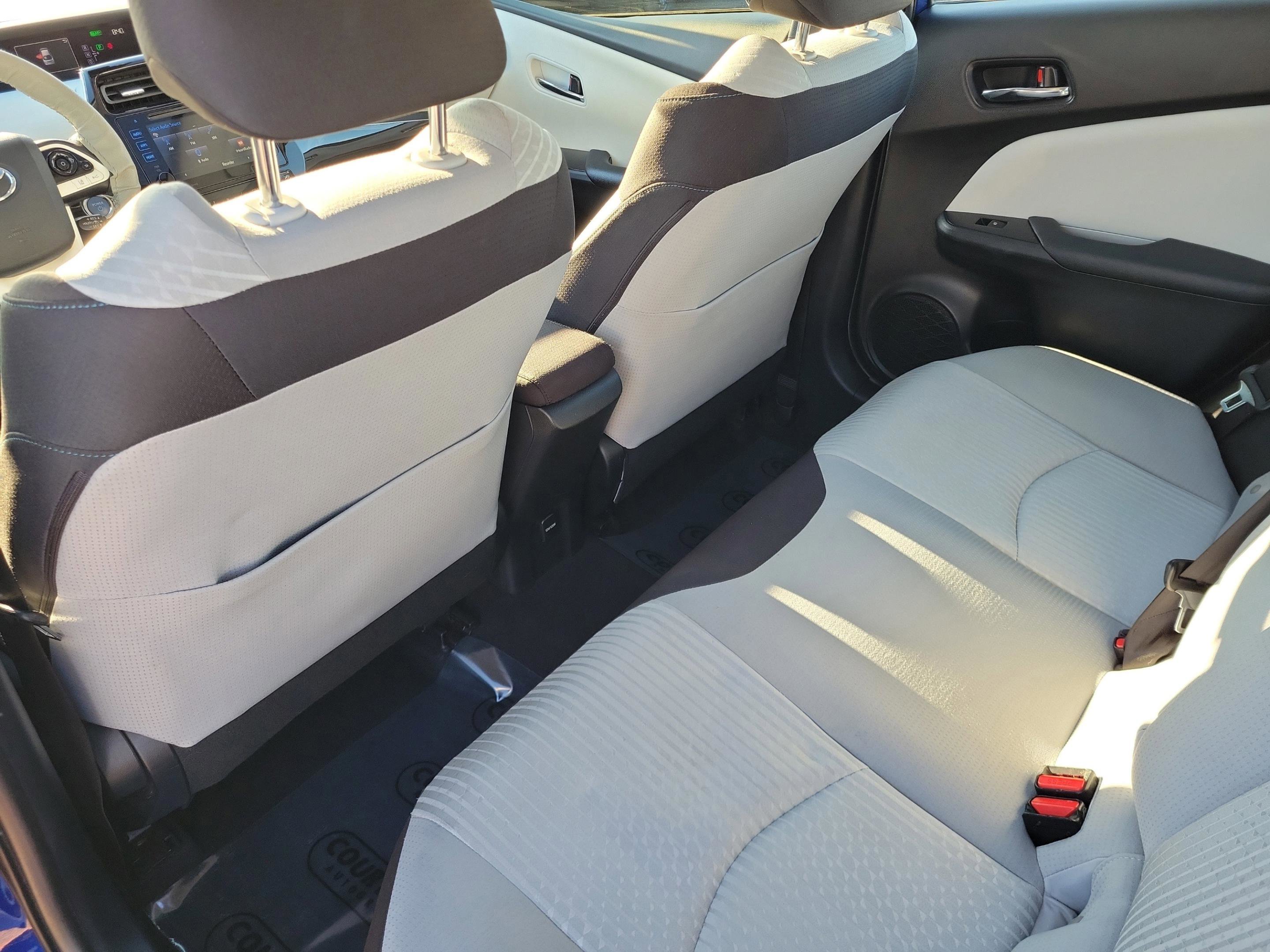 Used 2016 Toyota Prius Two image 7