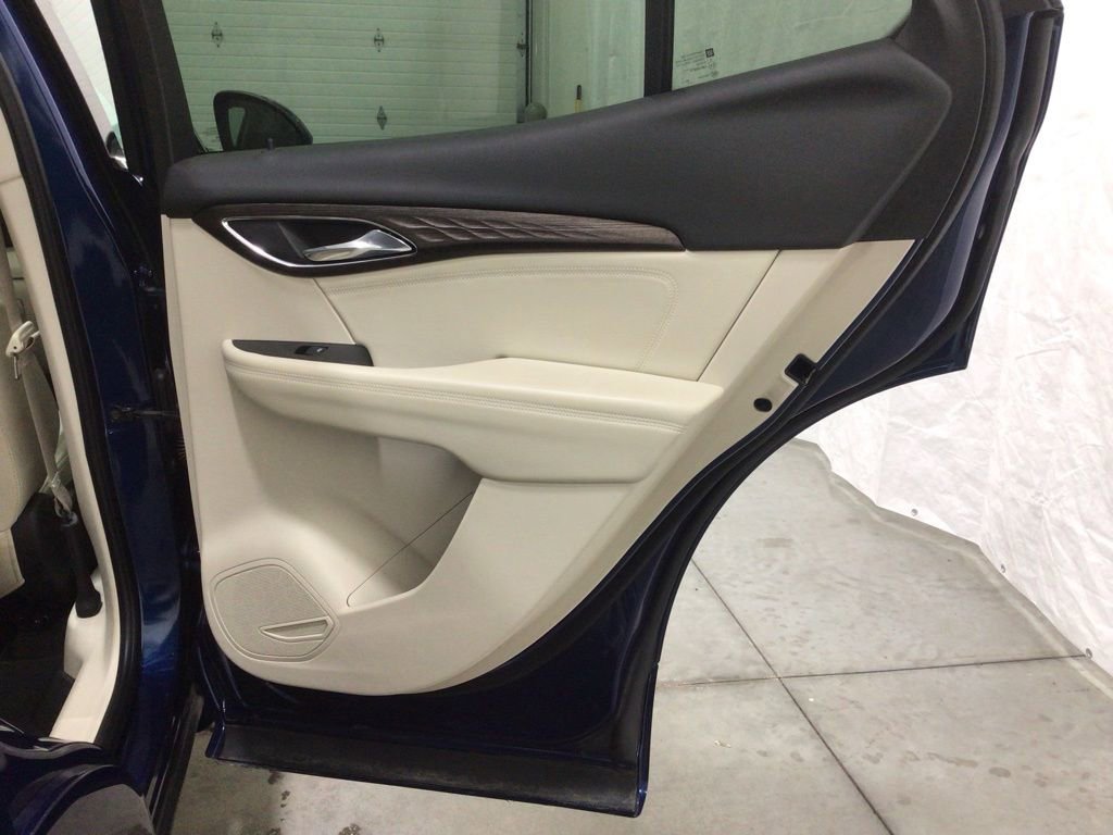 Used 2023 Buick Envision Avenir image 29