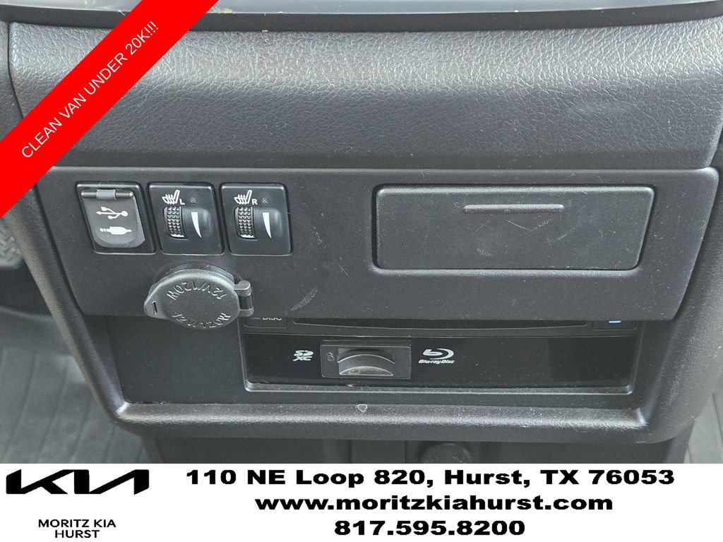 Used 2017 Toyota Sienna SE FWD image 22