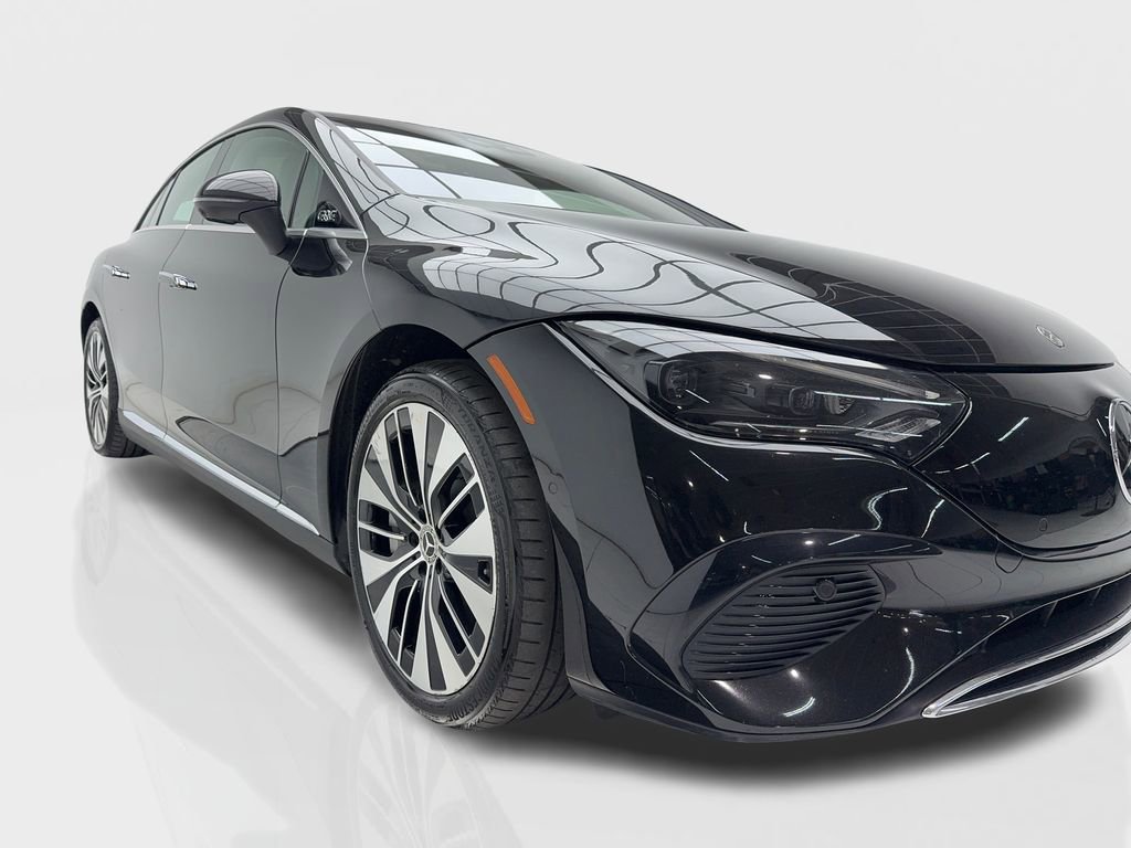 Used 2023 Mercedes-Benz EQE 500 4MATIC Sedan image 2