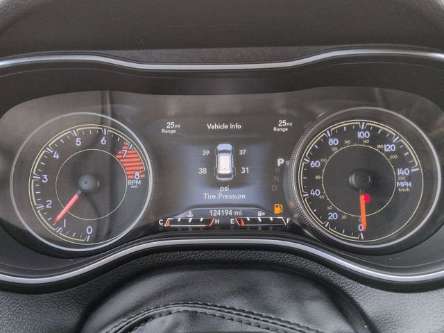 Used 2020 Jeep Cherokee Trailhawk w/ Comfort/Convenience Group image 16