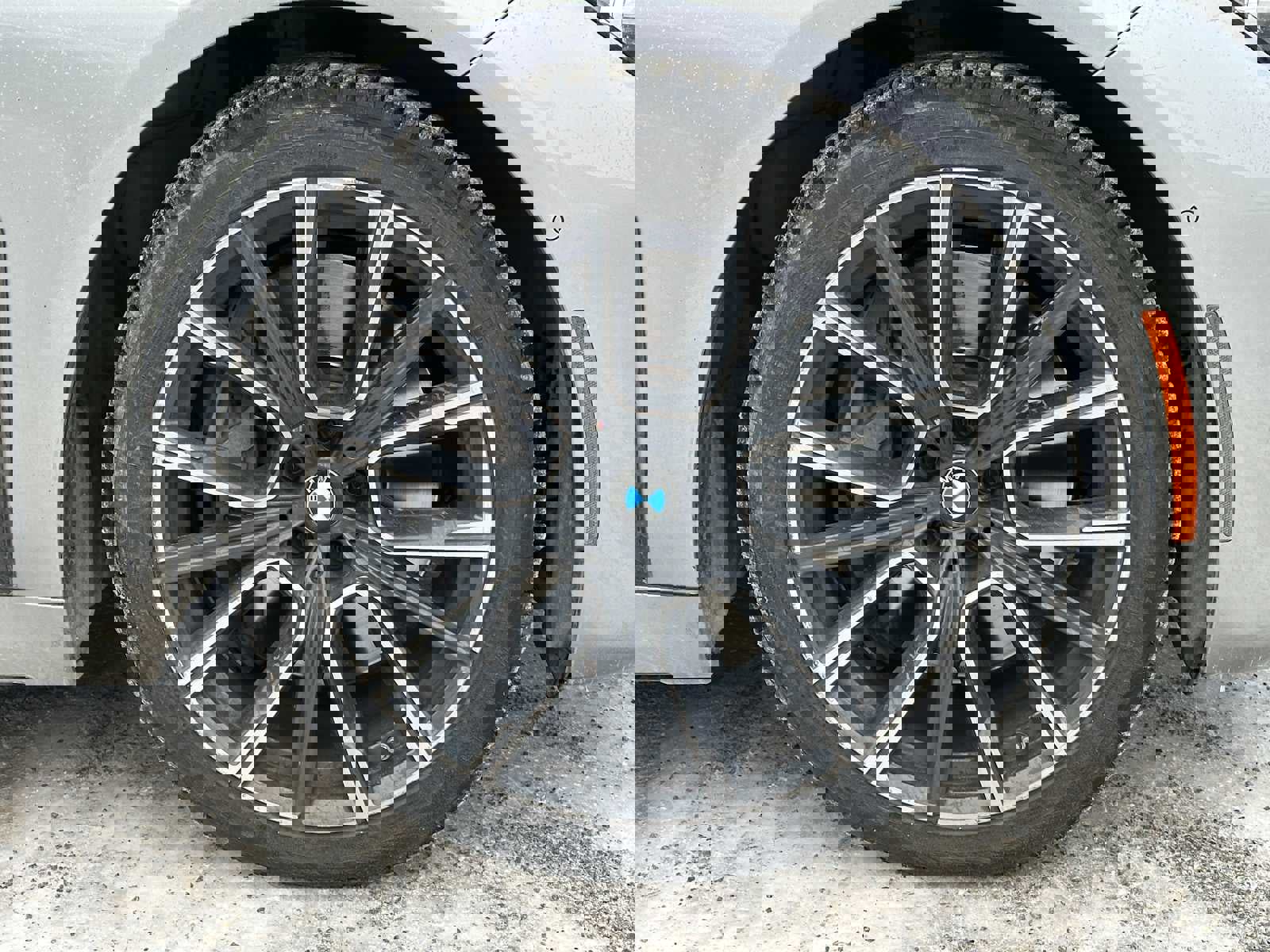 Used 2020 BMW 750i xDrive w/ M Sport Package image 9