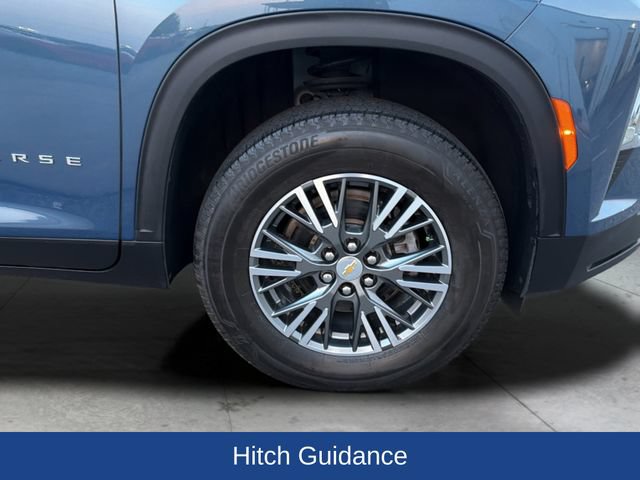 Used 2024 Chevrolet Traverse LT w/ Trailering Package FWD image 30