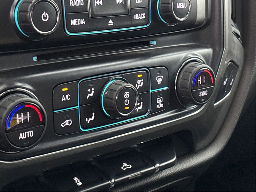 Used 2018 Chevrolet Silverado 1500 LT w/ All Star Edition image 28