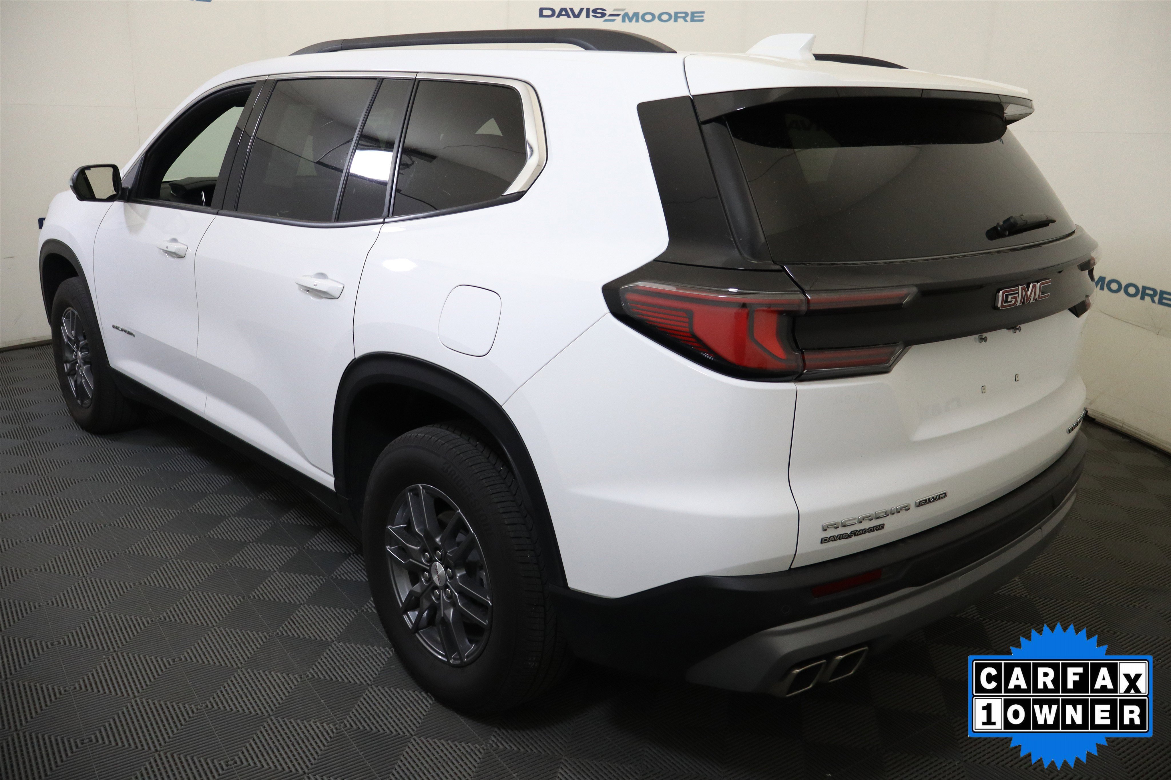 Used 2025 GMC Acadia Elevation AWD/4WD image 10