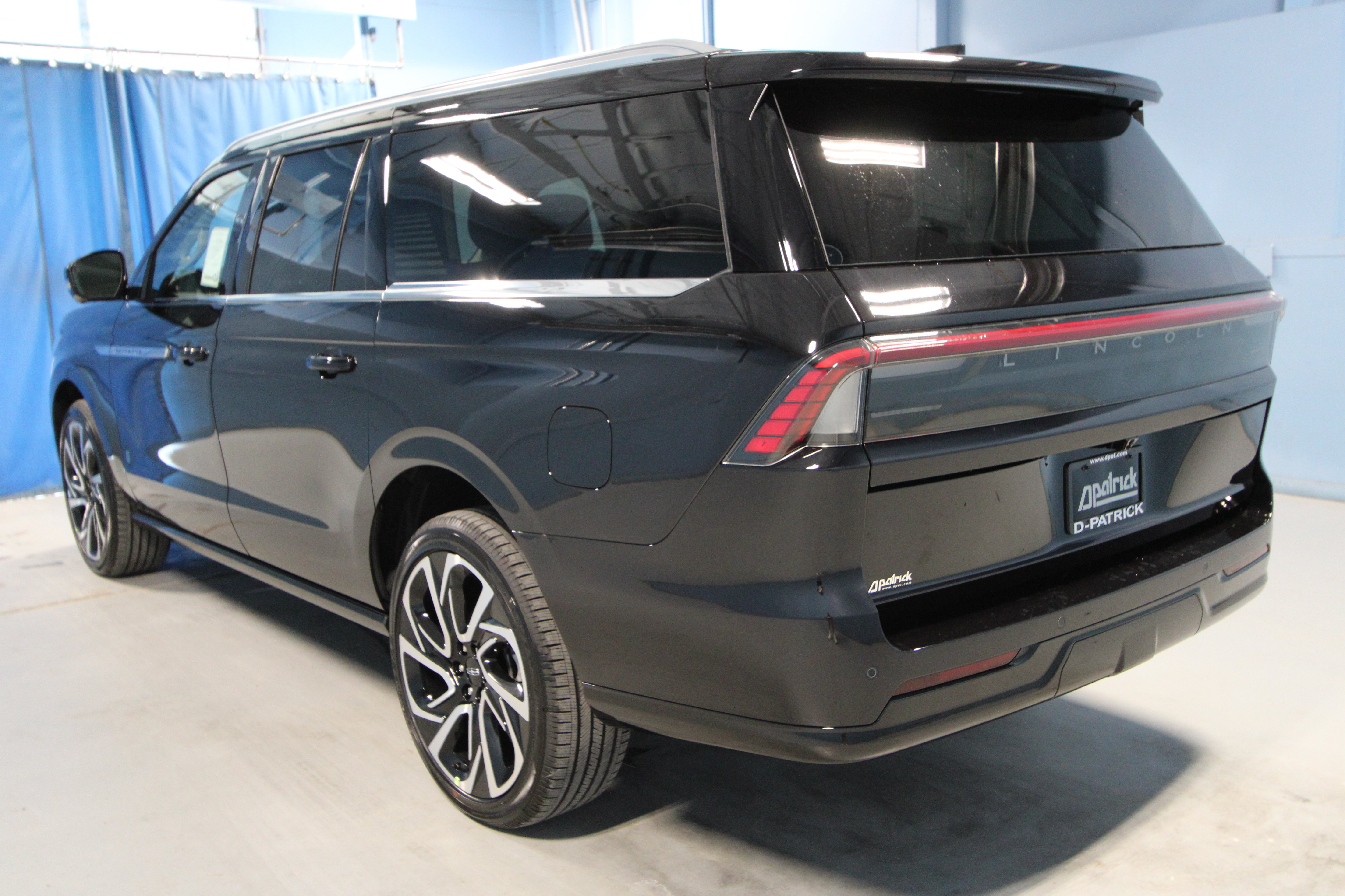 New 2027 Lincoln Navigator L Reserve AWD/4WD image 34
