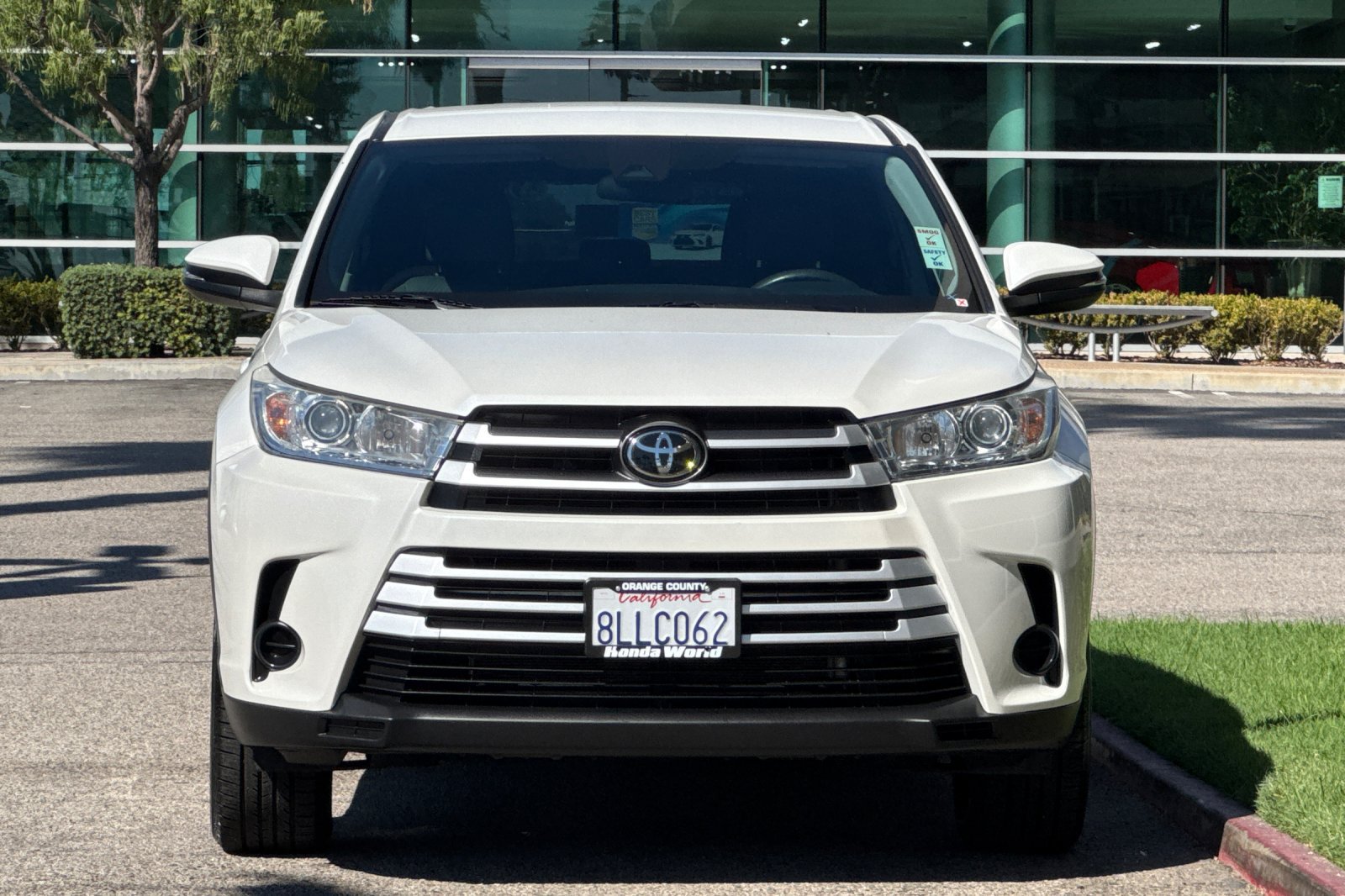 Used 2019 Toyota Highlander LE FWD image 9