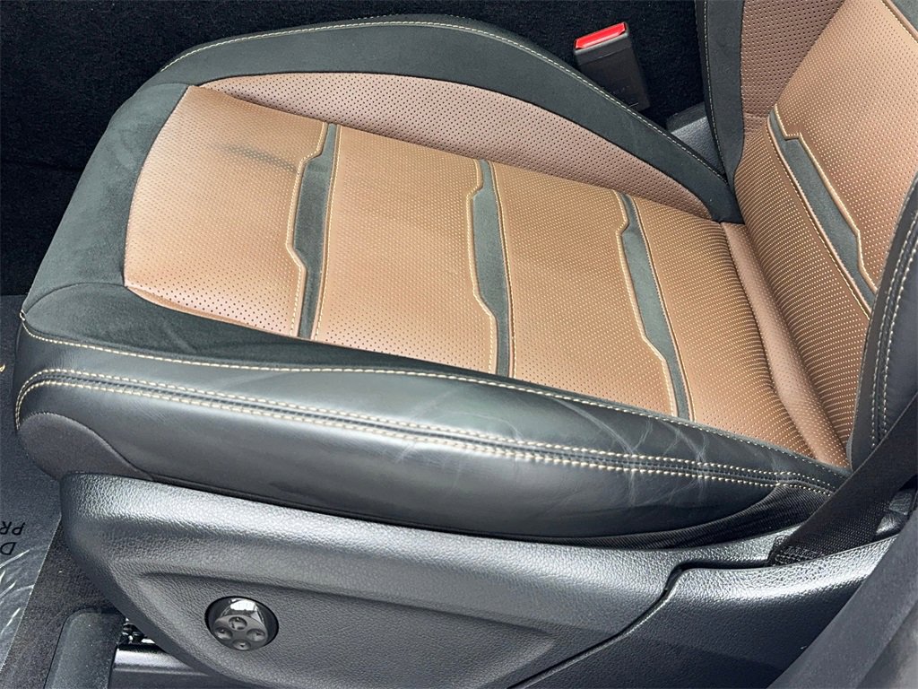 Used 2024 Mercedes-Benz GLE 53 AMG GLE 53 AMG NAV,CAM,PANO,CLMT S w/ Driver Assistance Package image 47