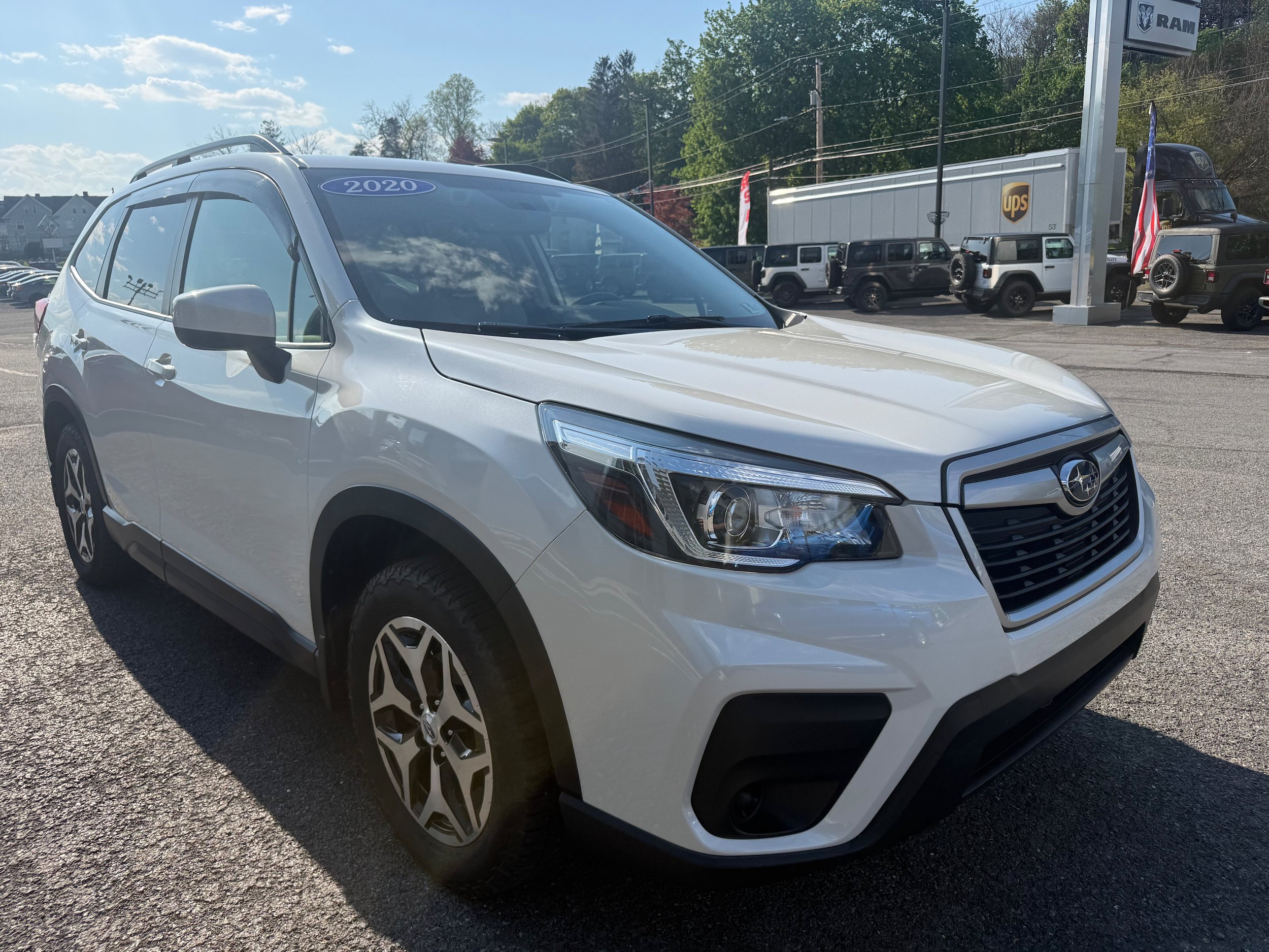 Used 2020 Subaru Forester Premium AWD/4WD image 5