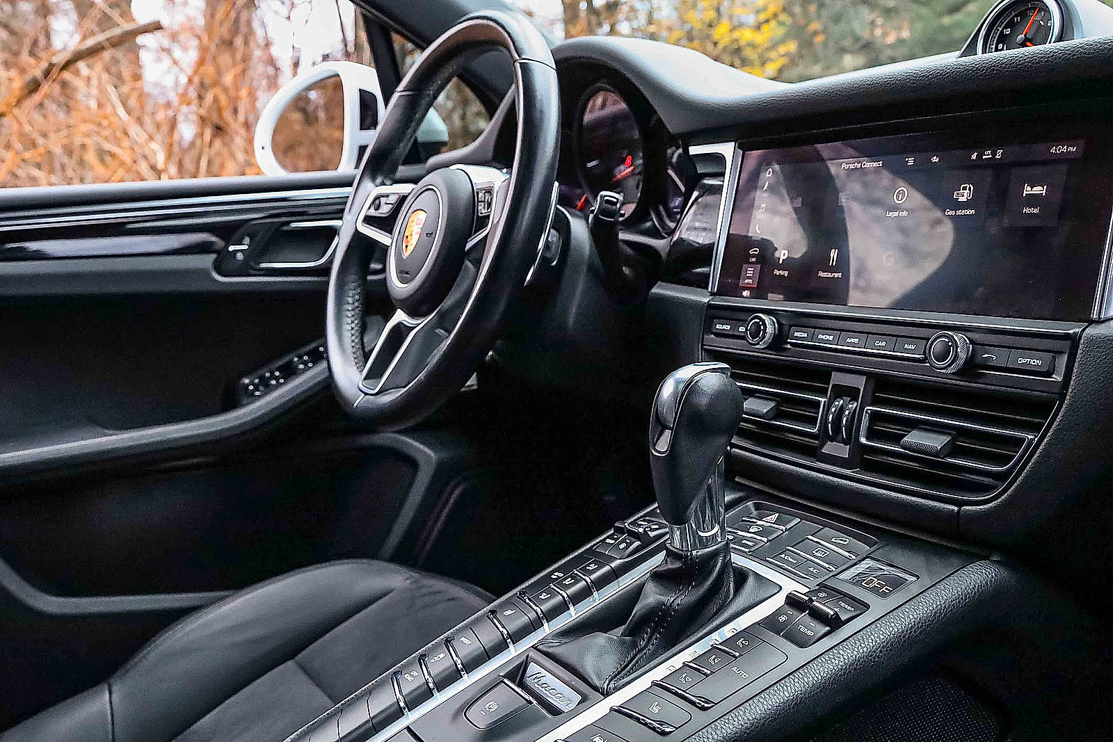 Used 2021 Porsche Macan image 26