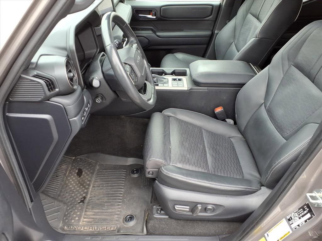 Certified 2024 Toyota Land Cruiser image 10