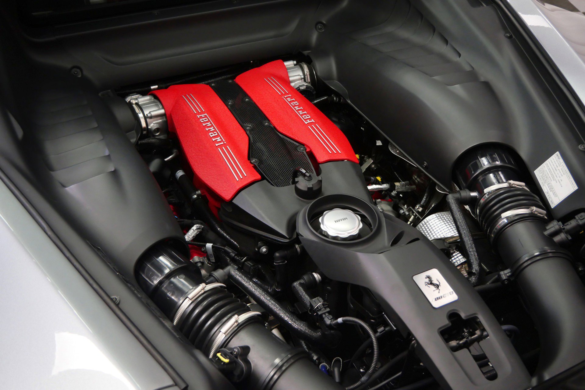 Used 2018 Ferrari 488 GTB image 47