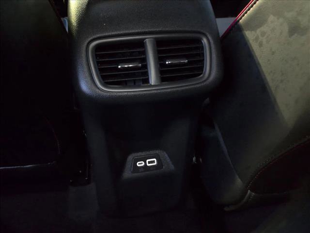 Used 2022 Buick Envision Essence w/ Sport Touring Package image 16