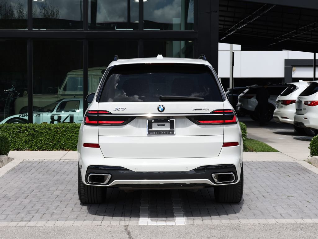 Used 2024 BMW X7 xDrive40i w/ M Sport Package image 6