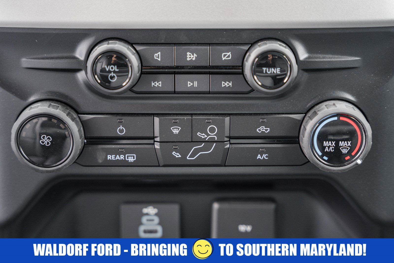 Used 2024 Ford F450 XL w/ Snow Plow Prep Package image 33